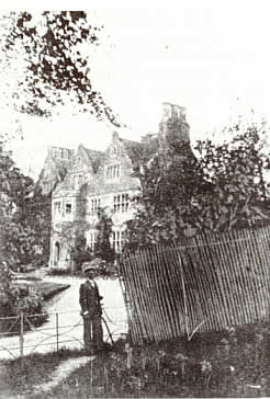 Newe House in 1900
